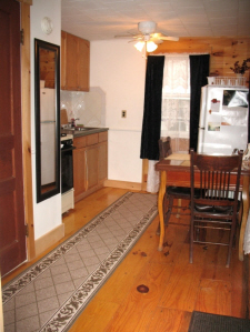 Kitchen / Dining area